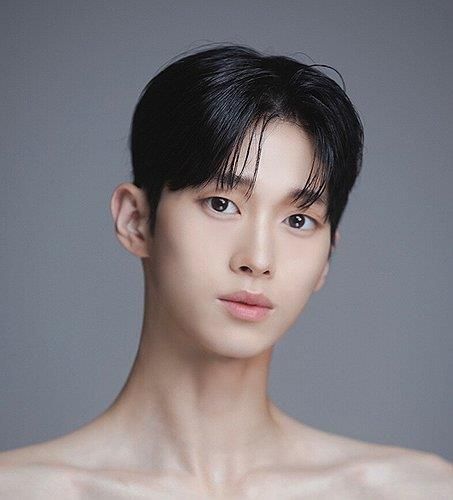 발레리노 전민철