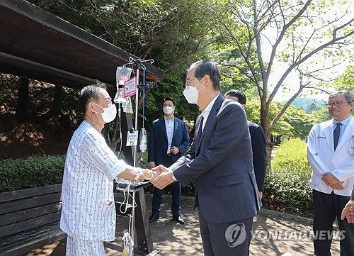 한덕수 총리, 추석 연휴 앞두고 지역 의료현장 방문