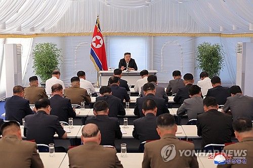 북한 김정은, 지방발전사업협의회 지도