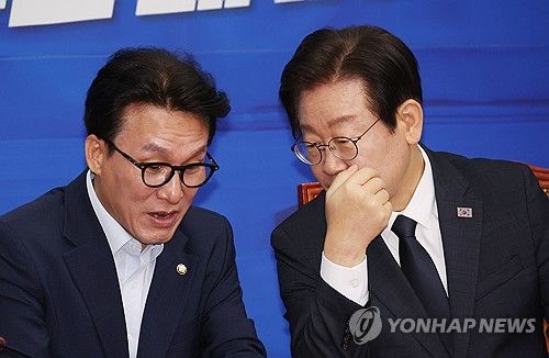 대화하는 이재명-김민석