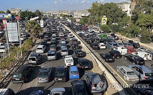 피란민 50만명 추산. 끝이 없는 피란행렬. [EPA 연합뉴스. 재판매 및 DB 금지] 