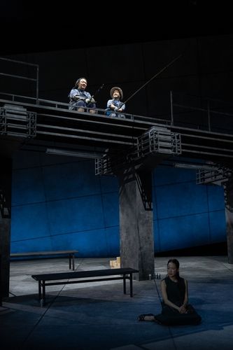 연극 '간과 강' 공연 장면