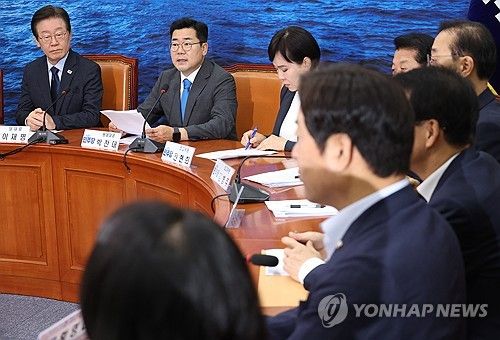 발언하는 박찬대 원내대표