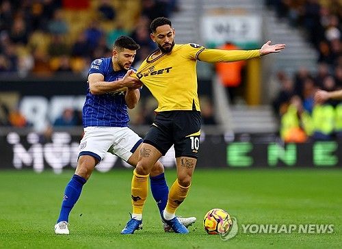 울버햄프턴 마테우스 쿠냐(10번)의 입스위치전 경기 모습.