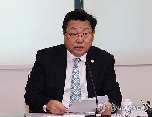 발언하는 주형환 저출산위 부위원장