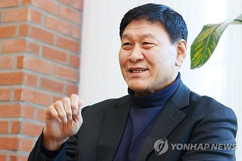 '모래판의 신사' 이준희 대한씨름협회 신임 회장
