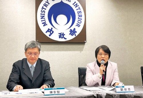 류스팡 대만 내정부장(오른쪽)