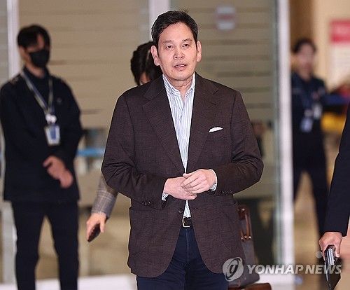 귀국한 정용진 신세계그룹 회장