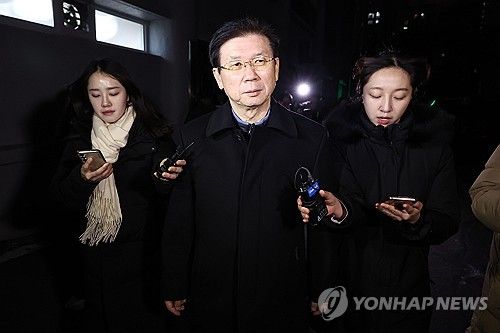 경찰 조사 마치고 떠나는 박종준 전 대통령 경호처장