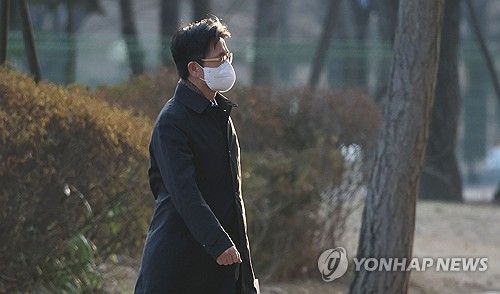 출근하는 오동운 공수처장