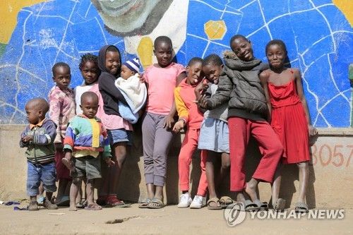 아프리카 짐바브웨 어린이들