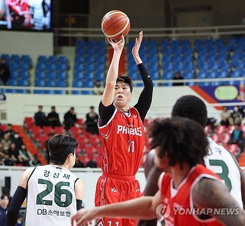 이우석 '3점 슛이다'