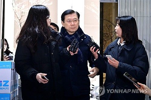 박종준 전 경호처장, 경찰 3차 출석