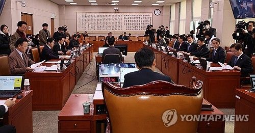'제삼자 추천' 내란 특검법 법사위 상정