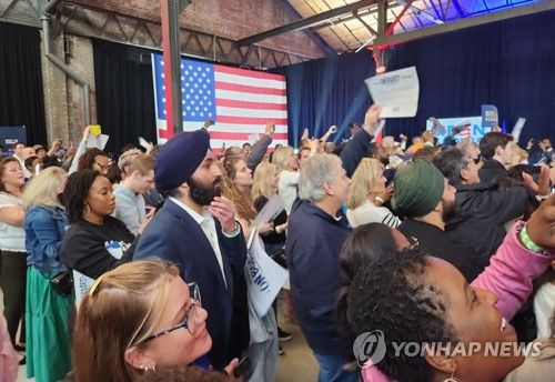 2024년 3월 미국 대통령선거 유세에 몰린 유권자들