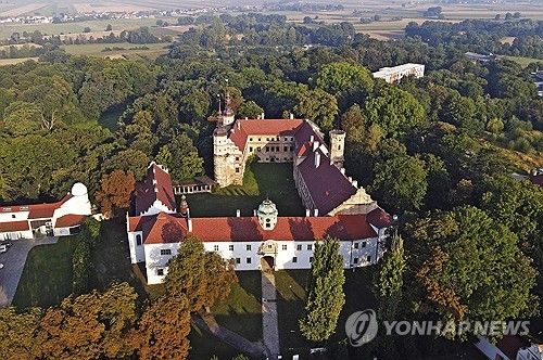 폴란드 그워구베크의 고성