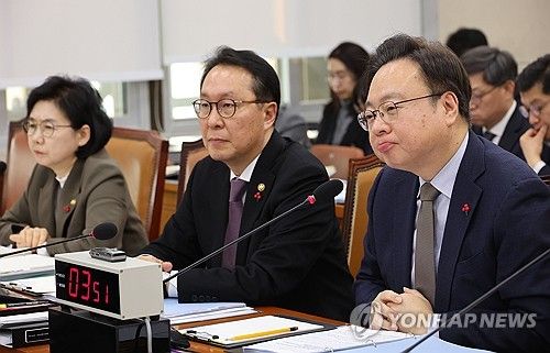 질의듣는 조규홍 보건복지부 장관