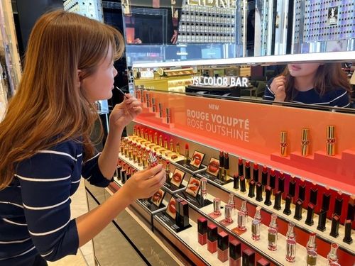 신세계百, 설맞이 뷰티 기프트페어…샘플 2만여개 증정