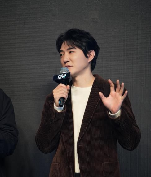 숏폼 드라마 '올 오어 낫띵: 이혼전쟁'에 출연한 데니안