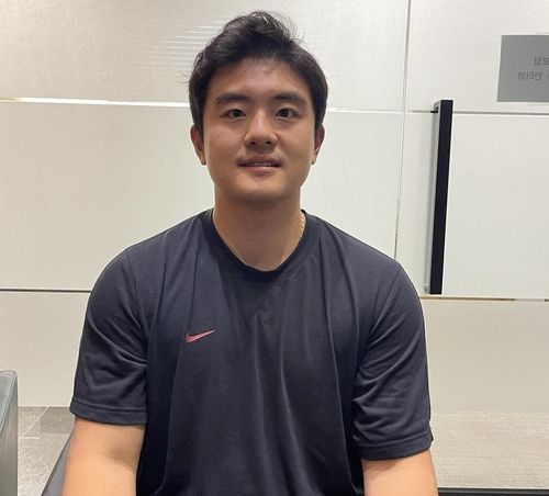 키움 내야수 강진성