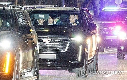 조사 마치고 서울구치소 향하는 윤석열 대통령