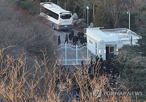 윤 대통령 2차 체포영장 집행 병력, 관저 초소 도착