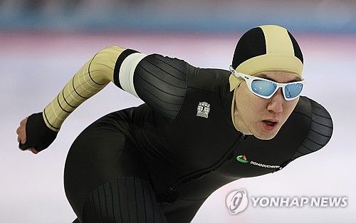 남자 일반부 1000M 경기 펼치는 차민규