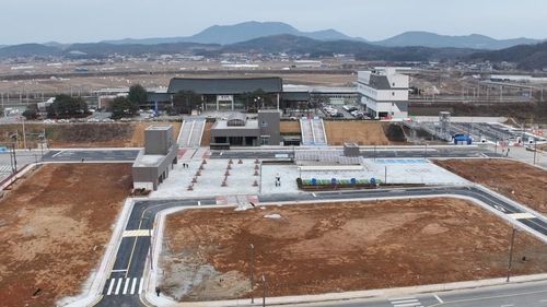 홍성역 앞 주차장 부지