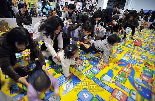 중국 항저우의 한 어린이 박람회 행사