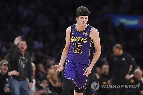 레이커스의 오스틴 리브스