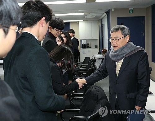 학생참여위원회 간담회 참석한 정근식 교육감