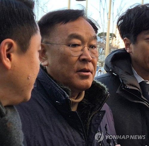 법원 영장심사 출석하는 김진하 강원 양양군수