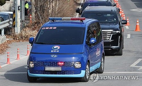 윤석열 대통령, 구속심사 위해 서울구치소 출발