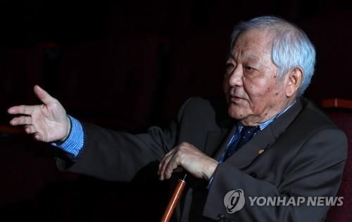 산울림 50년, 연극 연출가 임영웅 대표