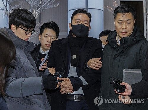 조사실 향하는 김성훈 대통령 경호처 차장