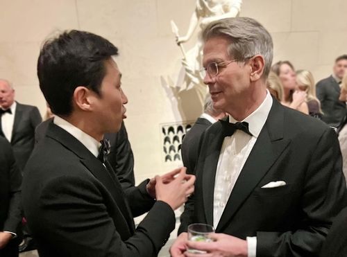 김범석 쿠팡Inc 의장과 스콧 베센트 미국 재무장관 지명자