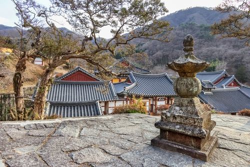 보조국사 지눌의 사리를 봉안한 감로탑[사진/백승렬 기자]