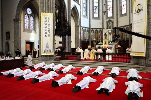 2024년 2월 명동대성당에서 열린 사제 서품식 장면