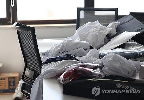 의과대학에 놓인 가운