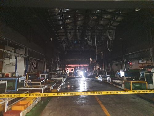 격포항수산시장 화재 현장