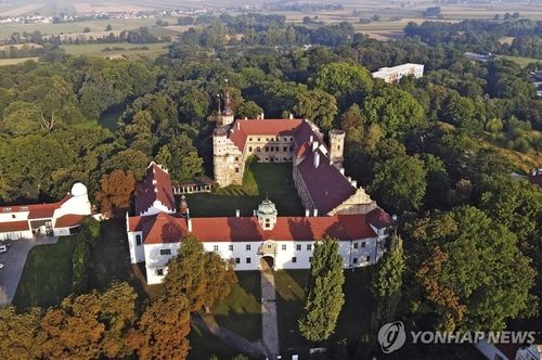 폴란드 그워구베크의 고성