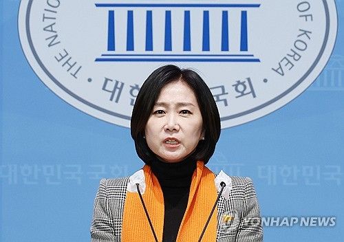 기자회견하는 개혁신당 허은아 대표