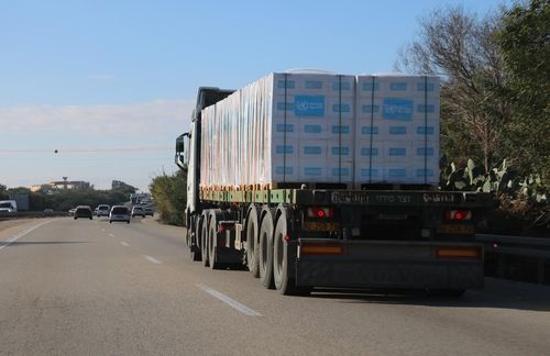 가자지구 향하는 구호품 트럭