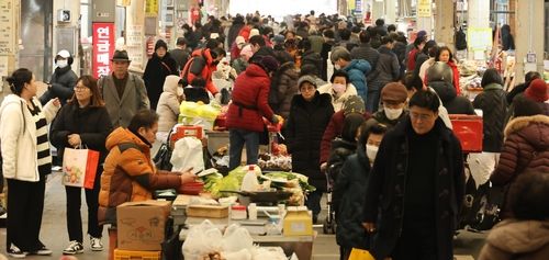 북적이는 육거리 시장