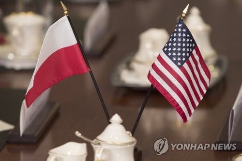 폴란드 미국 국기