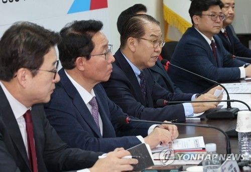 시도당위원장 회의서 발언하는 권영세 비대위원장