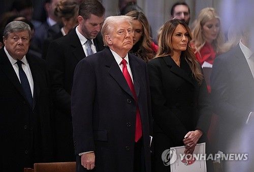 기도회 참석한 트럼프 대통령