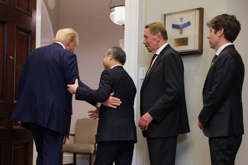 백악관에서 열린 AI 합작회사 '스타게이트' 설립 기자회견 