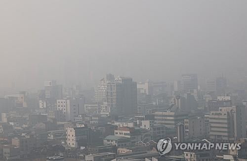 미세먼지로 뿌연 청주 하늘