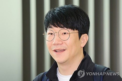 인터뷰하는 양현종